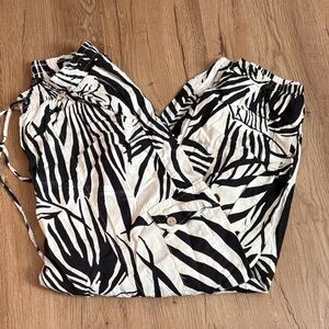 Black and White Zebra Print Lounge Pants